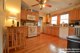 38 Elmira St, Unit 2 in Boston, MA - Building Photo