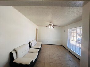 10502 Long River Dr in Sugar Land, TX - Building Photo - Building Photo