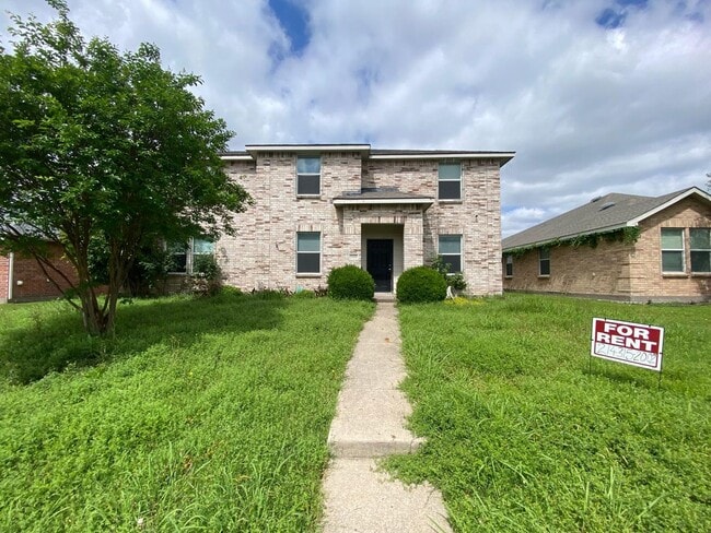 property at 2809 Lake Terrace Dr