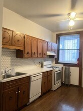 5141 S Ellis Ave, Unit 2 in Chicago, IL - Foto de edificio - Building Photo