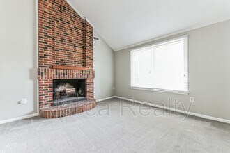 1207 Forest Wood Dr in Matthews, NC - Building Photo - Building Photo