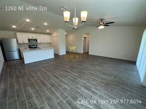 1260 NE 40th Terrace in Cape Coral, FL - Building Photo - Building Photo