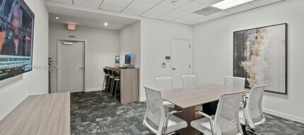 591 Evernia St in West Palm Beach, FL - Building Photo - Building Photo