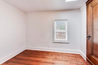 1424 Lake St, Unit 2 in Evanston, IL - Foto de edificio - Building Photo