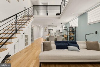 719 18th St NE in Washington, DC - Building Photo - Building Photo