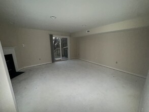 6 Highlands Ct in Owings Mills, MD - Building Photo - Building Photo