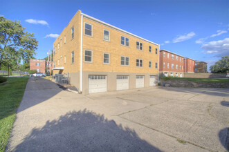 11 E Lakeside Ave-Unit -3 in Lakeside Park, KY - Foto de edificio - Building Photo