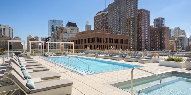 1254 N La Salle Dr, Unit 1D in Chicago, IL - Foto de edificio - Building Photo