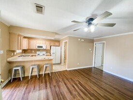 Sunturf Rentals in Jonesboro, AR - Building Photo