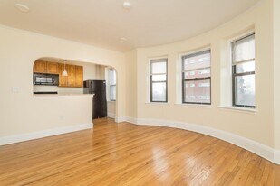 123 Highland Ave in Somerville, MA - Building Photo