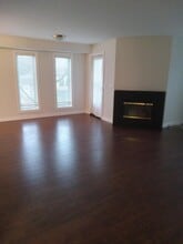 107 Marisa Ln in Cobourg, ON - Building Photo - Building Photo