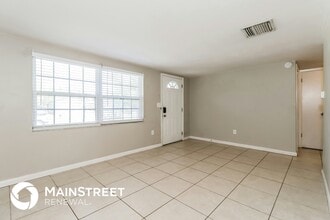 7704 Birchwood Dr in Port Richey, FL - Building Photo - Building Photo