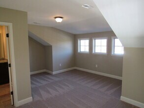 13044 Hampshire Bay Ln in Farragut, TN - Building Photo - Building Photo