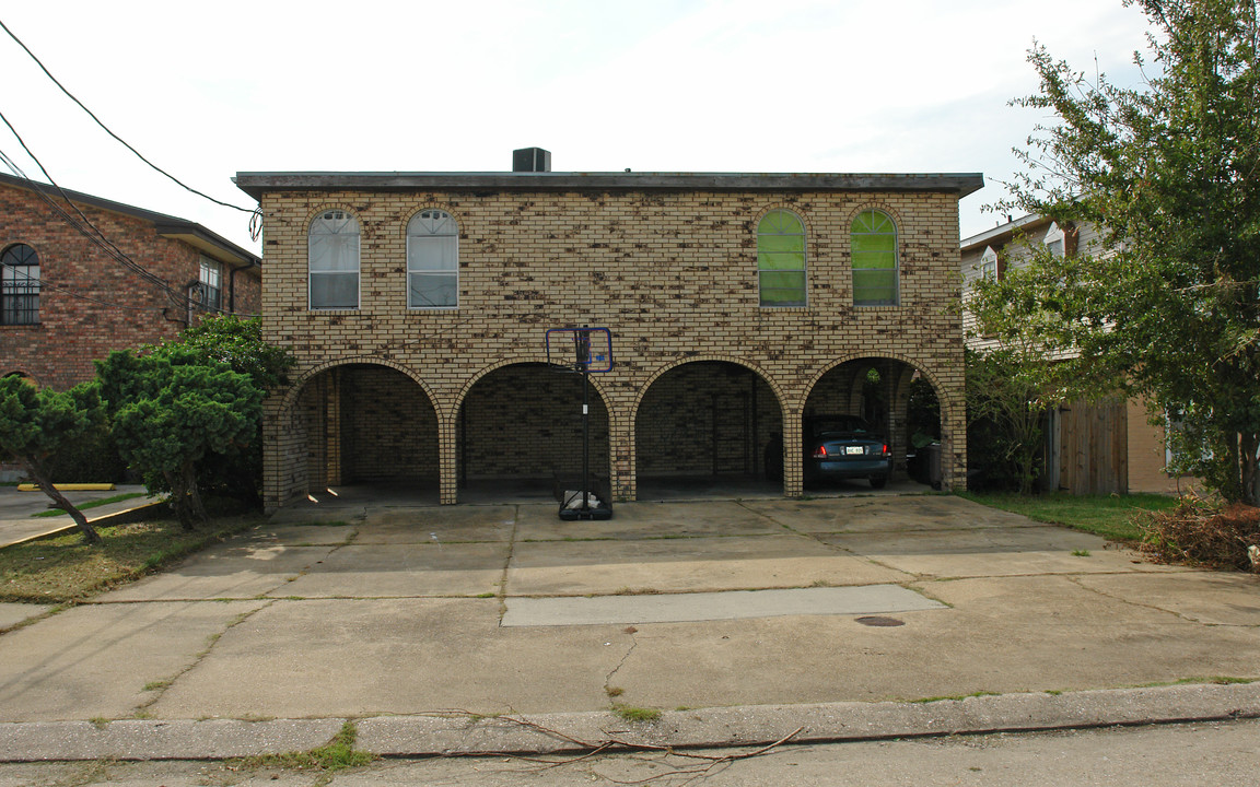 4432 Sonfield St in Metairie, LA - Foto de edificio