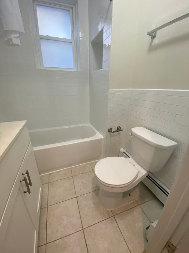 1640 Commonwealth Ave, Unit 1640 Commonwealth