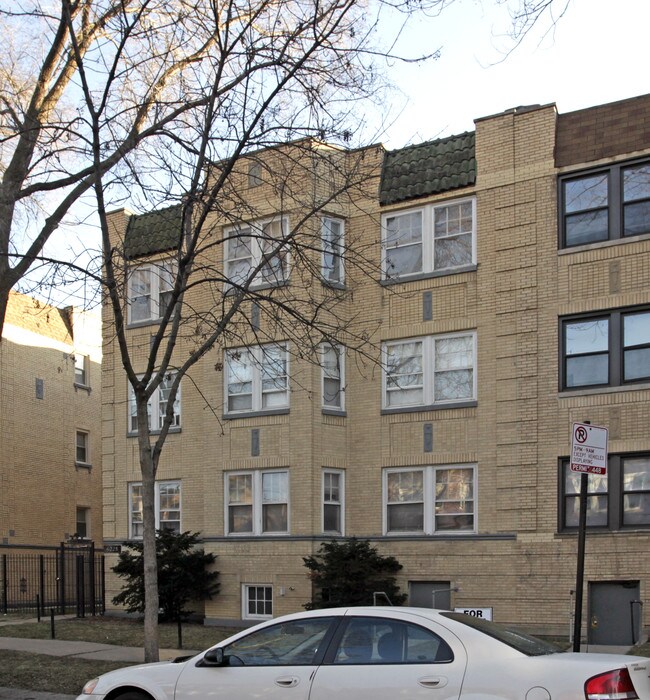 6225-6227 N Artesian Ave in Chicago, IL - Building Photo - Building Photo