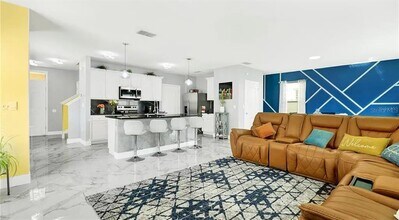 2879 Common Crane Ct in Harmony, FL - Foto de edificio - Building Photo
