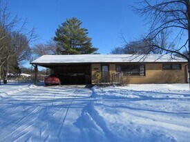 1416 13th St S in Moorhead, MN - Building Photo