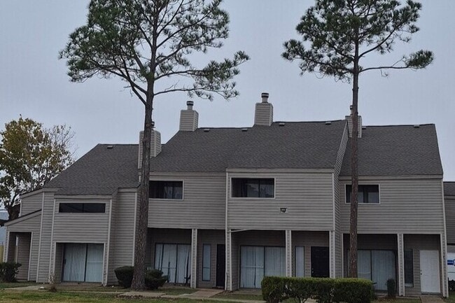 Golden Village Townhomes