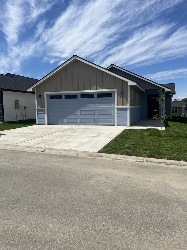 property at 123 9th Ave