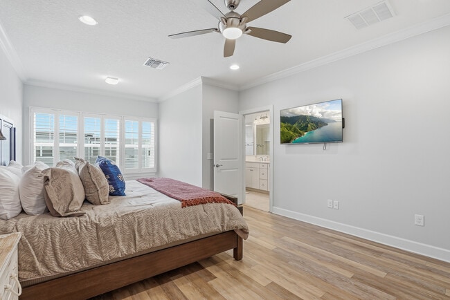 3162 Moorings Dr S in St. Petersburg, FL - Building Photo - Building Photo
