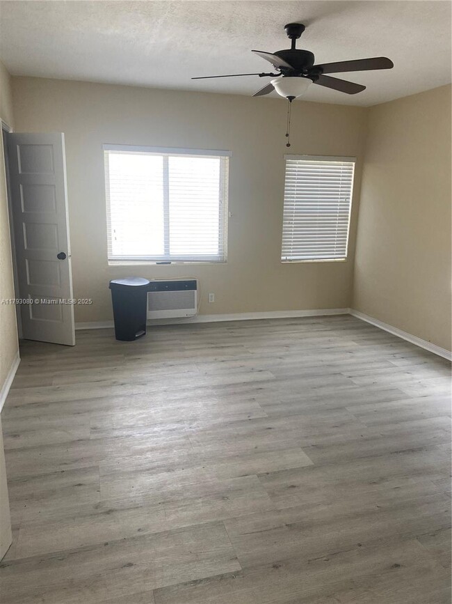 711 SW 21st Ave in Miami, FL - Building Photo - Building Photo