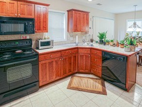 Hedstrom Manor Estates in Amherst, NY - Building Photo - Building Photo
