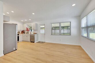 9312 Pinion Dr in Wellington, FL - Foto de edificio - Building Photo