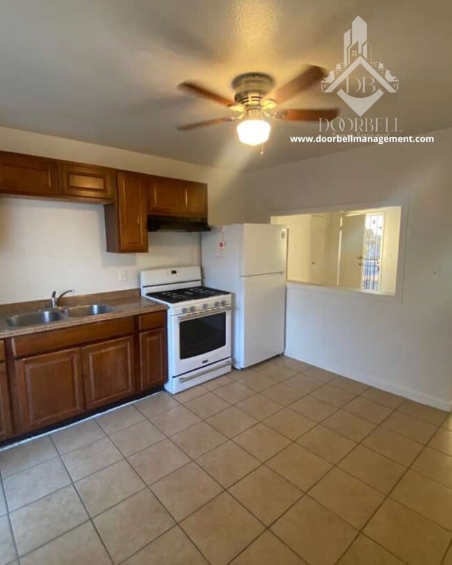 24204 Clover Ave in Moreno Valley, CA - Building Photo - Building Photo