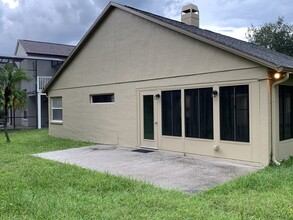 2360 Dryburgh Ct in Orlando, FL - Building Photo - Building Photo