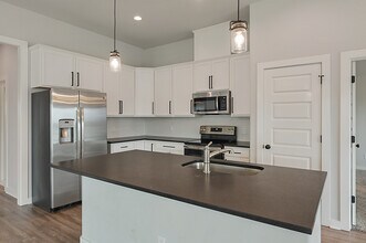 3401 Alsace Ct in Bryan, TX - Building Photo - Building Photo