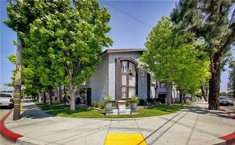 7947 Garfield Ave, Unit F in Bell Gardens, CA - Building Photo