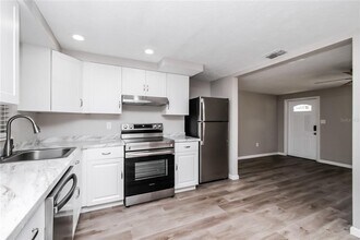 7323 Cypress Dr in New Port Richey, FL - Building Photo - Building Photo