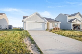 8131 Lausen Ln in Richland, MI - Building Photo - Building Photo