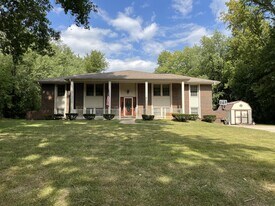 41 NE 360th Rd in Warrensburg, MO - Building Photo