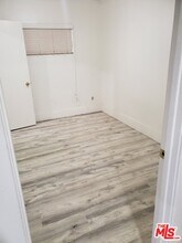 1216 W 77th St in Los Angeles, CA - Building Photo - Building Photo