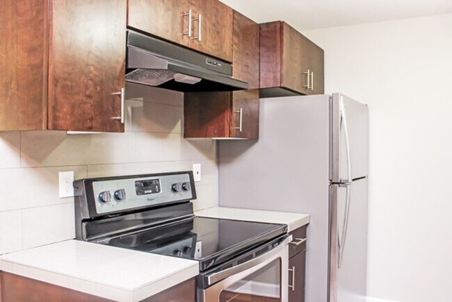 Patton Square in Portland, OR - Foto de edificio - Building Photo