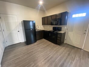 3165 S Waterview Ln in Joplin, MO - Building Photo - Building Photo