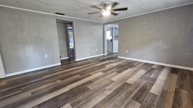 36850 Haynes Rd in Fruitland Park, FL - Building Photo - Building Photo