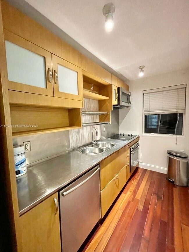 property at 1340 Drexel Ave