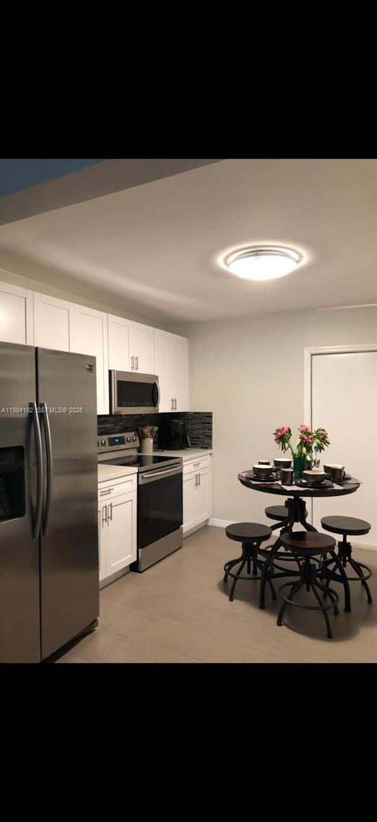 1432 NE 5th Ave in Fort Lauderdale, FL - Foto de edificio - Building Photo