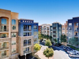 38 W Serene Ave in Las Vegas, NV - Building Photo