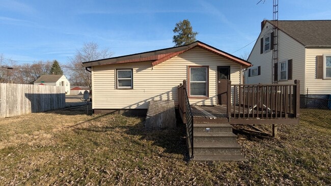 2432 31st St NE in Canton, OH - Building Photo - Building Photo
