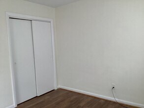 10 Scottfield Rd in Boston, MA - Building Photo - Building Photo