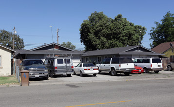 427 2nd St in Galt, CA - Building Photo - Building Photo