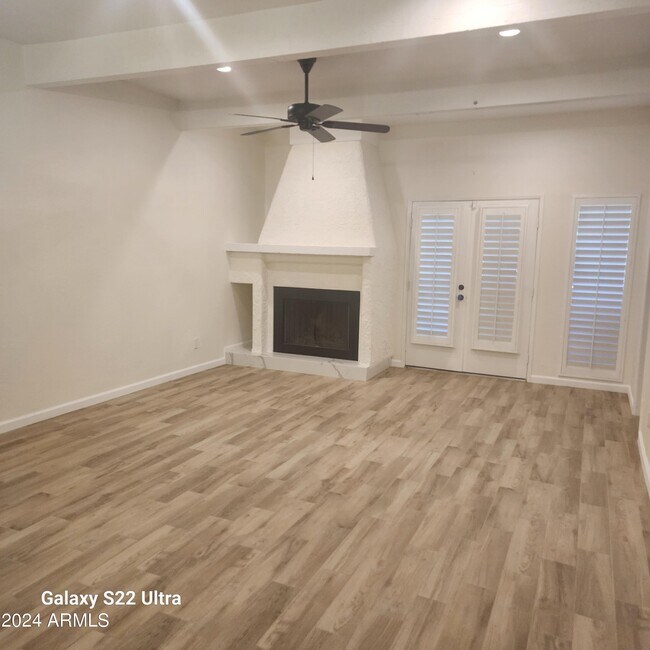 1217 N Miller Rd-Unit -37 in Scottsdale, AZ - Building Photo - Building Photo