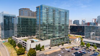 1212 Laurel St, Unit 1312 in Nashville, TN - Building Photo