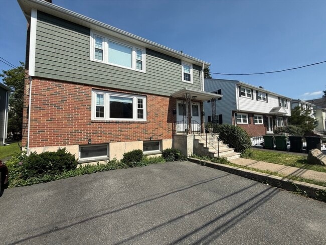 30 Woodleigh Rd
