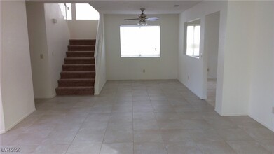 1105 Overture Dr in Las Vegas, NV - Building Photo - Building Photo