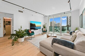 350 SE 2nd St, Unit 1150 in Fort Lauderdale, FL - Building Photo - Building Photo